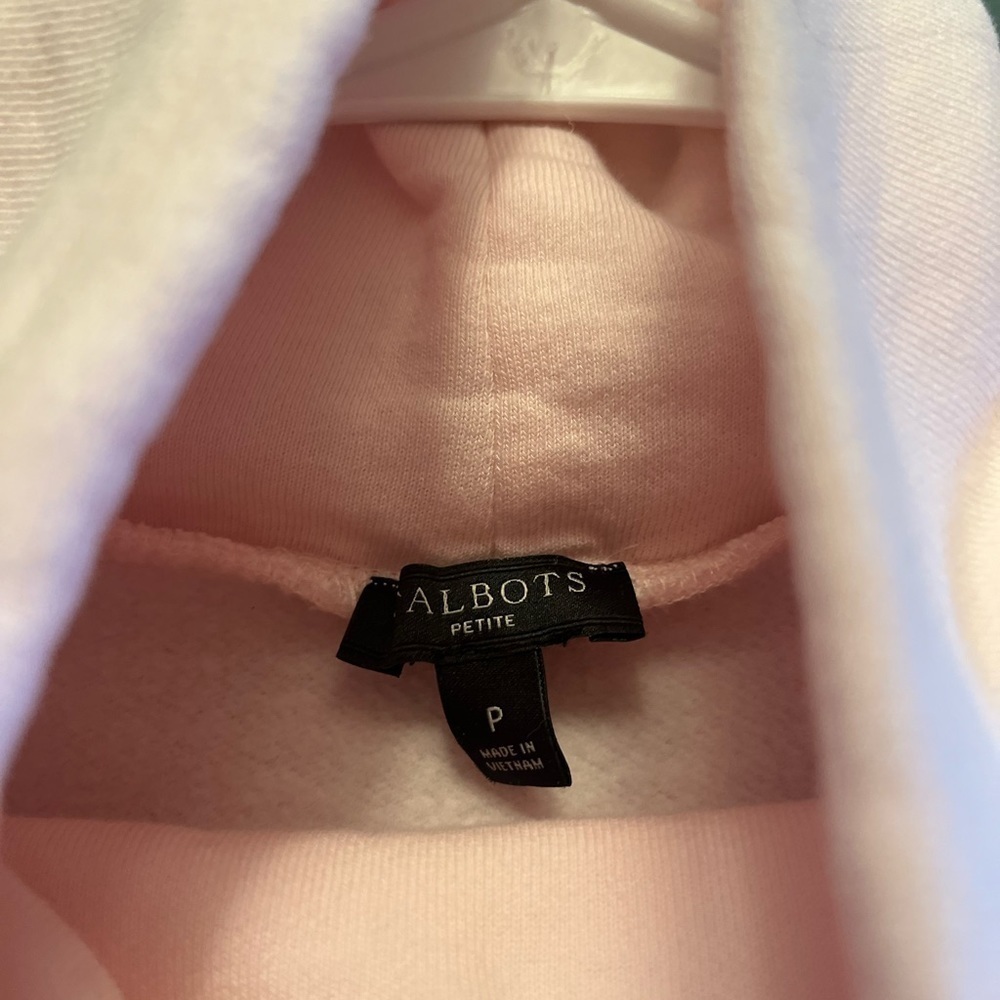 Talbots size P (0-2) pale pink cowl neck top/ sweatshirt pale pink - Picture 8 of 11